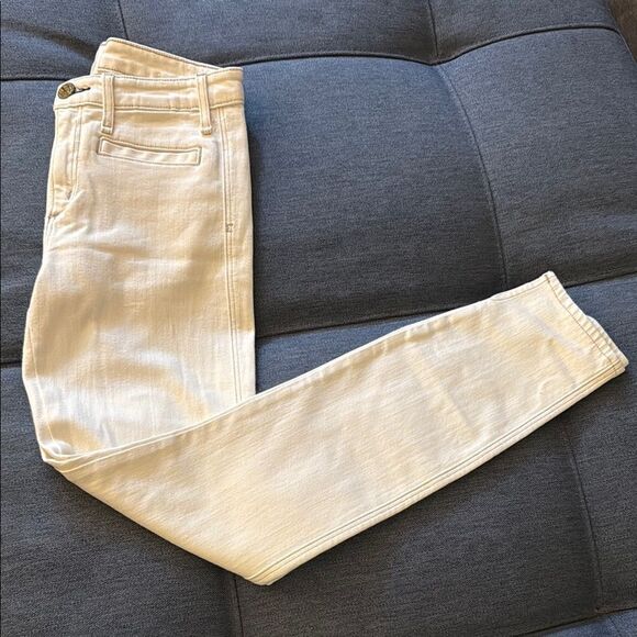 NWOT McGuire Carmina Slim Jean in Off White Denim with Tan Stitching. Size 26. - Picture 1 of 11